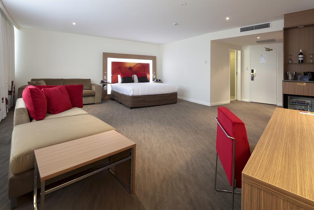 Novotel Sydney West Hq Rooty Hill Exterior foto